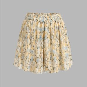 Summery floral mini skort